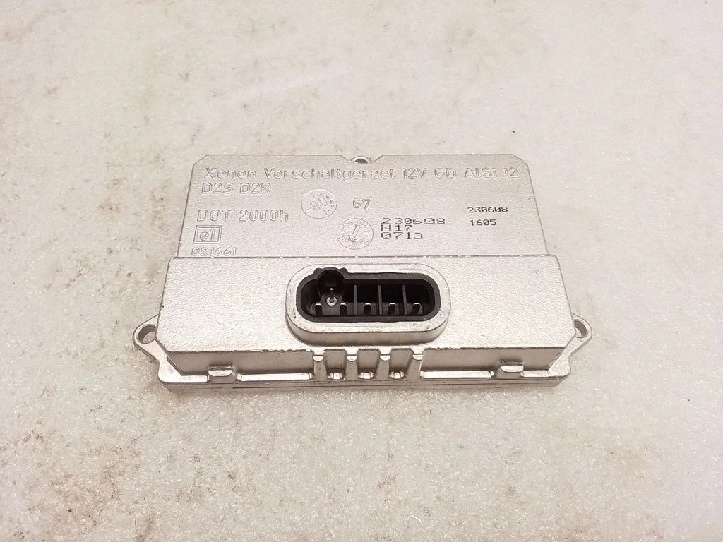 Headlight ballast module Xenon 5DV00829000