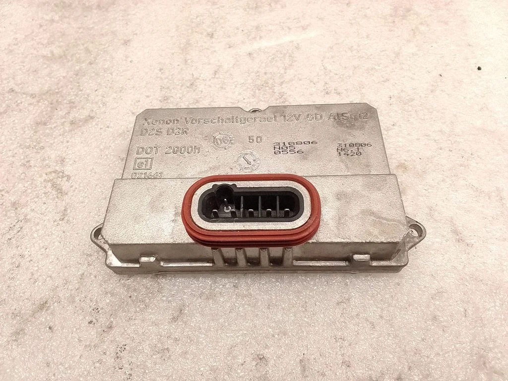Headlight ballast module Xenon 5DV00829000