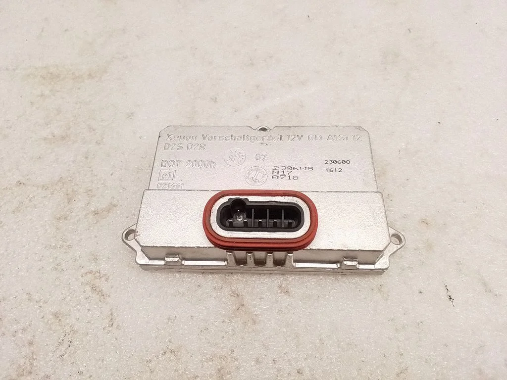 Headlight ballast module Xenon 5DV00829000