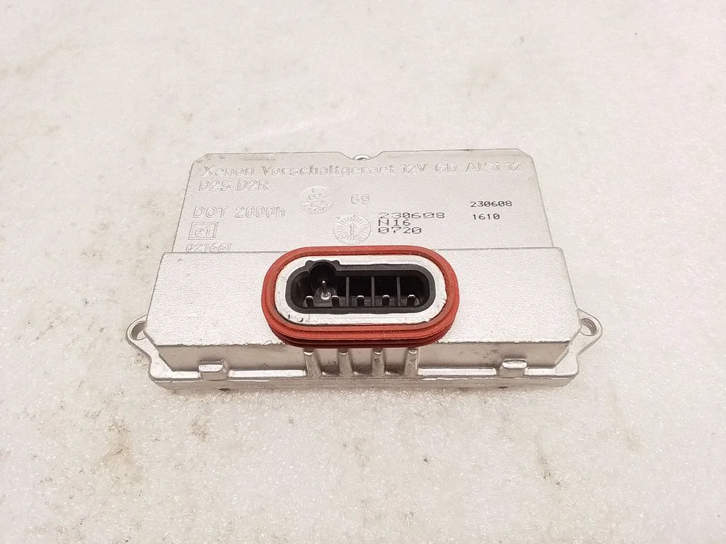 Headlight ballast module Xenon 5DV00829000