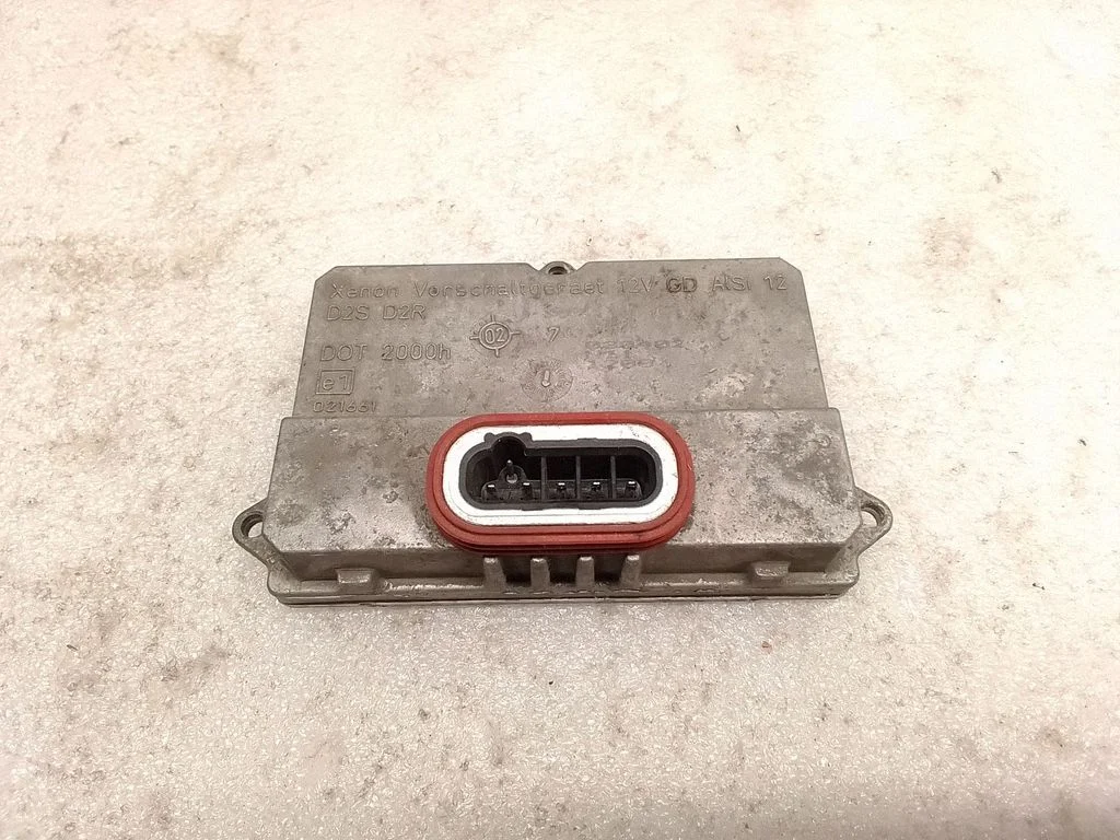 Headlight ballast module Xenon 5DV00829000