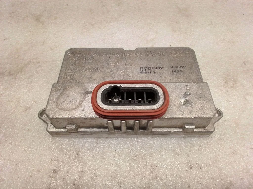 Headlight ballast module Xenon 5DV00829000