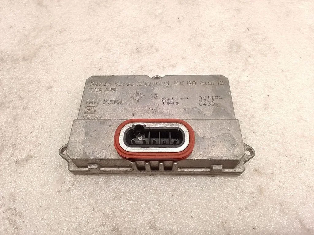 Headlight ballast module Xenon 5DV00829000