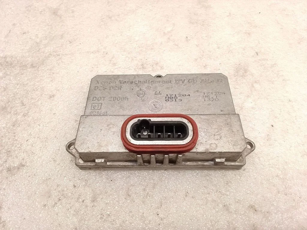 Headlight ballast module Xenon 5DV00829000