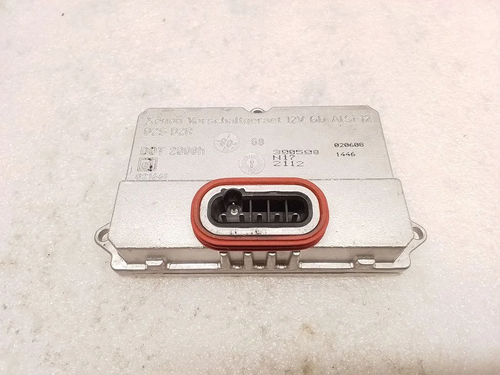 Headlight ballast module Xenon 5DV00829000