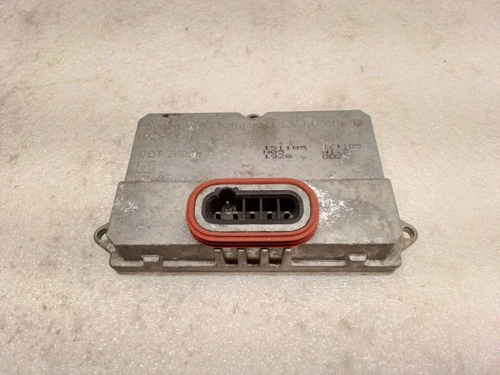 Headlight ballast module Xenon 5DV00829000