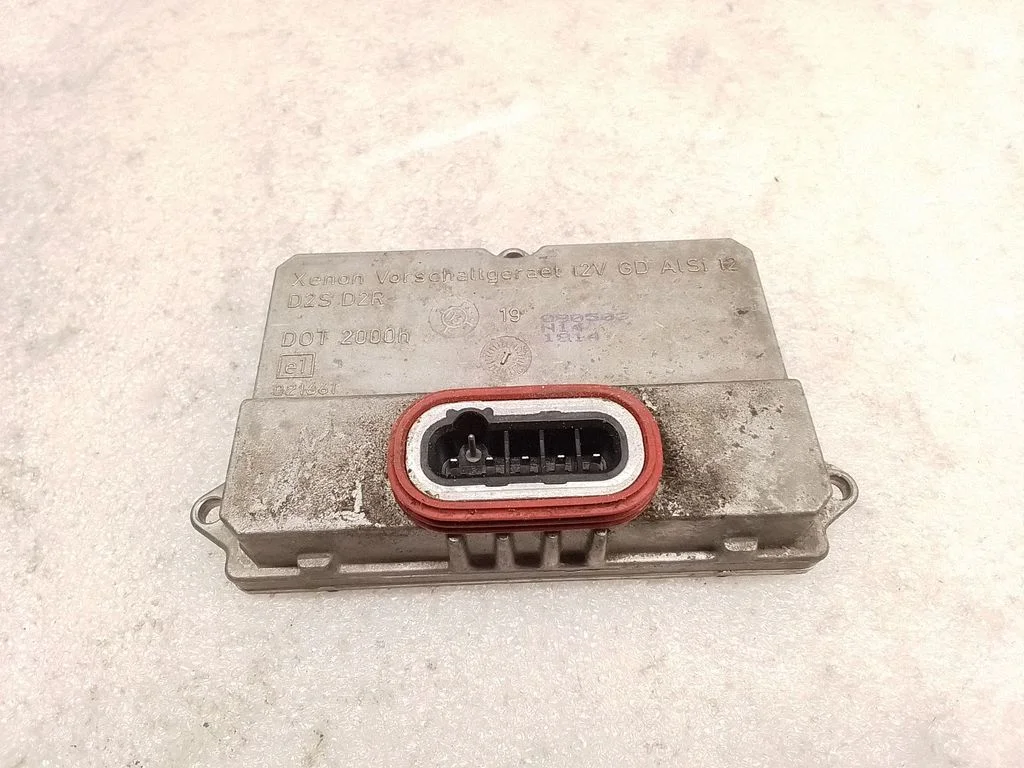 Headlight ballast module Xenon 5DV00829000