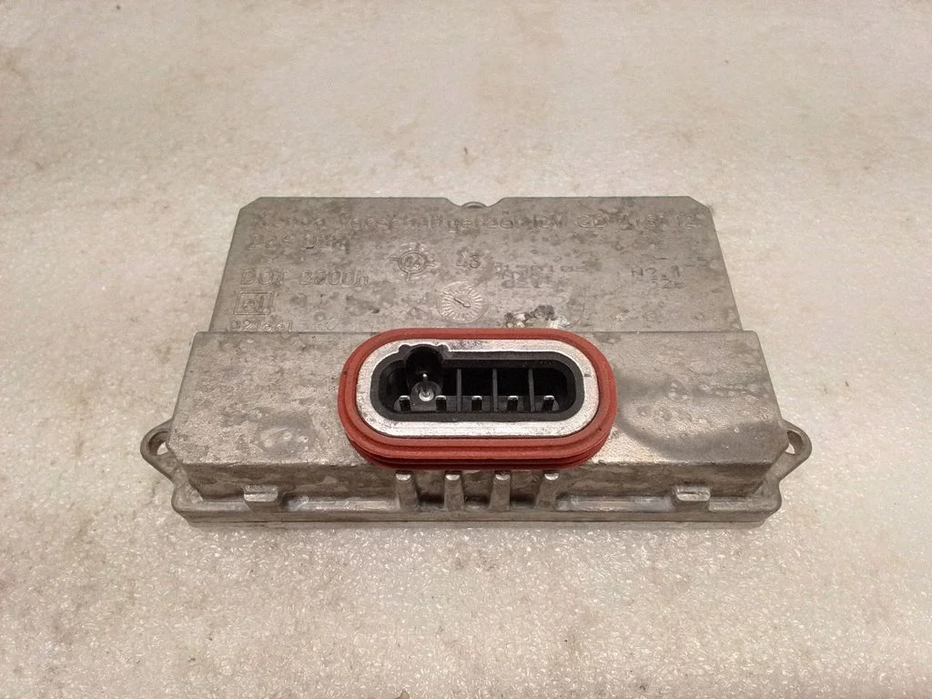 Headlight ballast module Xenon 5DV00829000