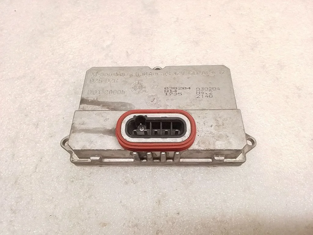 Headlight ballast module Xenon 5DV00829000