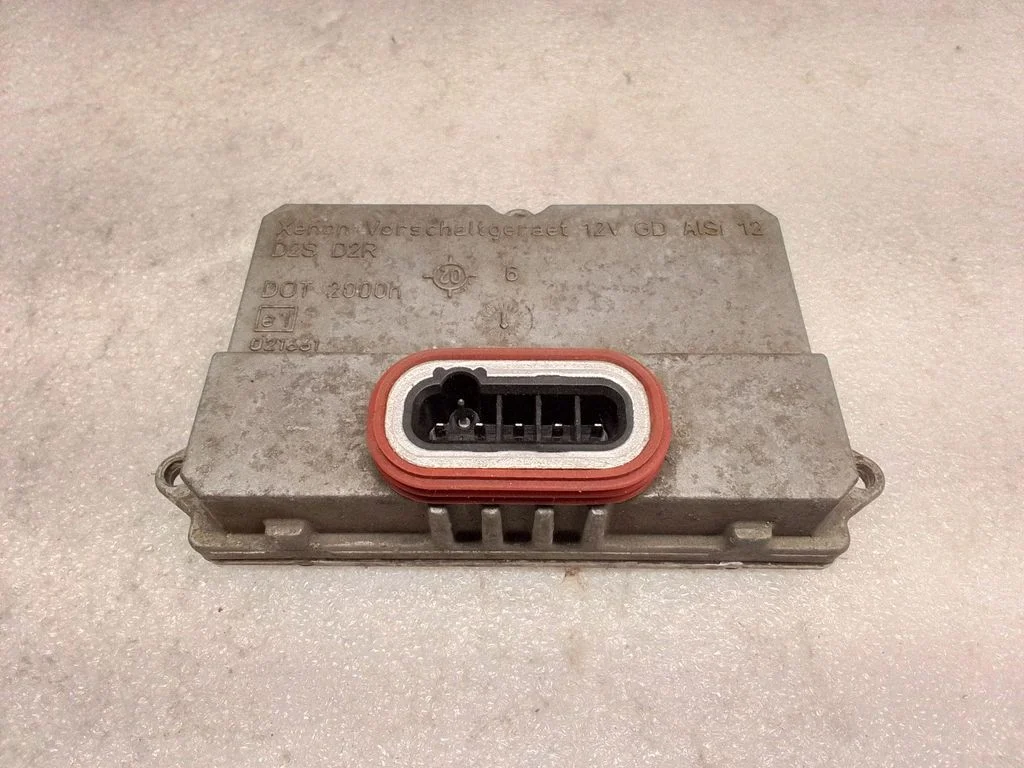 Headlight ballast module Xenon 5DV00829000