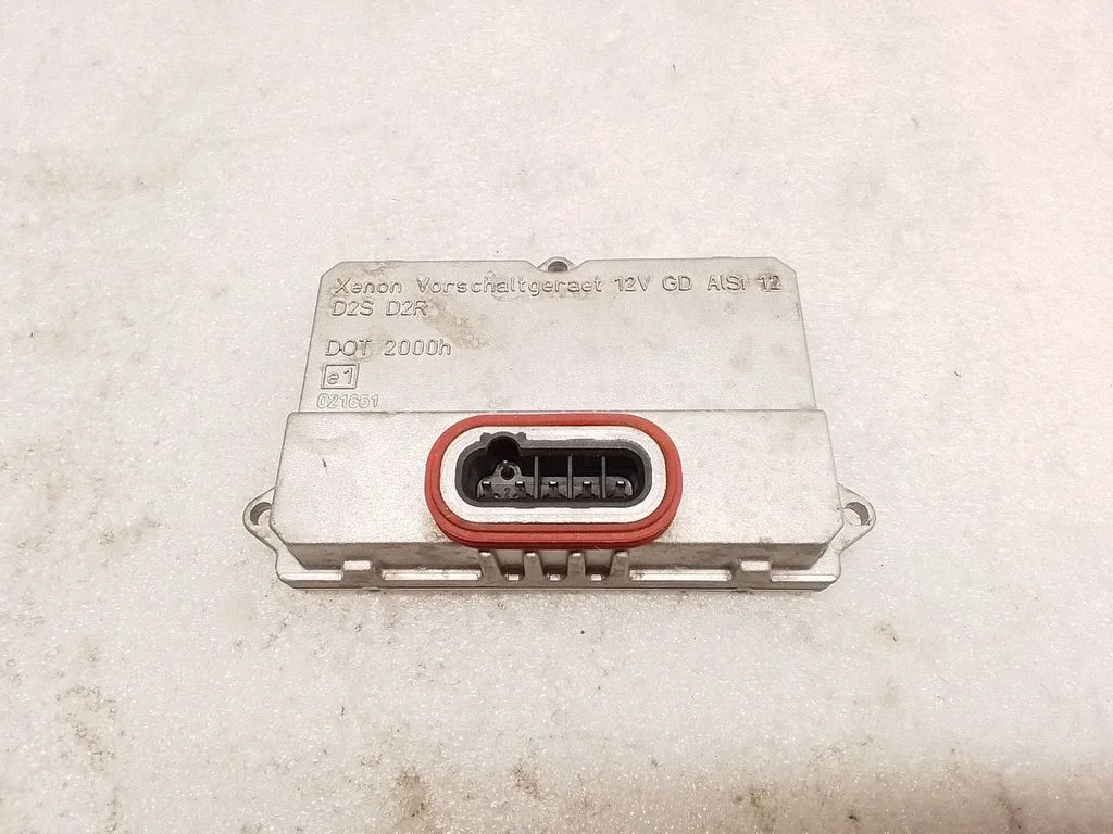 Headlight ballast module Xenon 5DV00829000