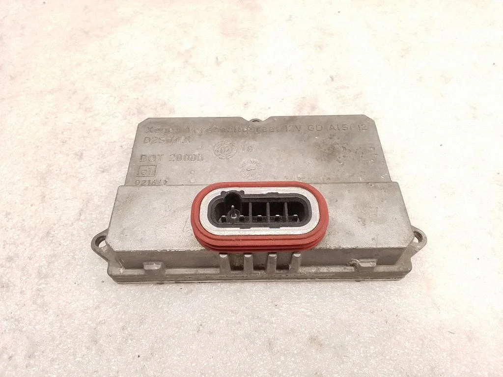 Headlight ballast module Xenon 5DV00829000