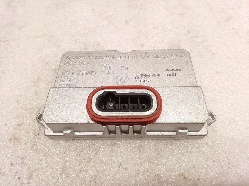 Headlight ballast module Xenon 5DV00829000