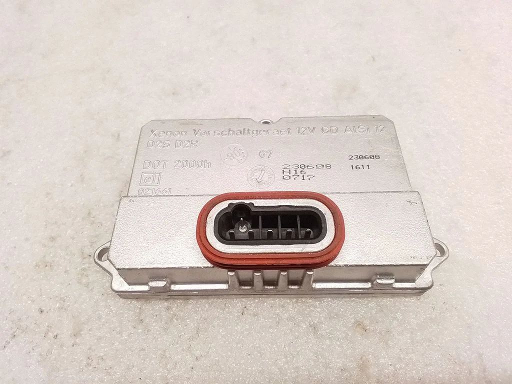 Headlight ballast module Xenon 5DV00829000