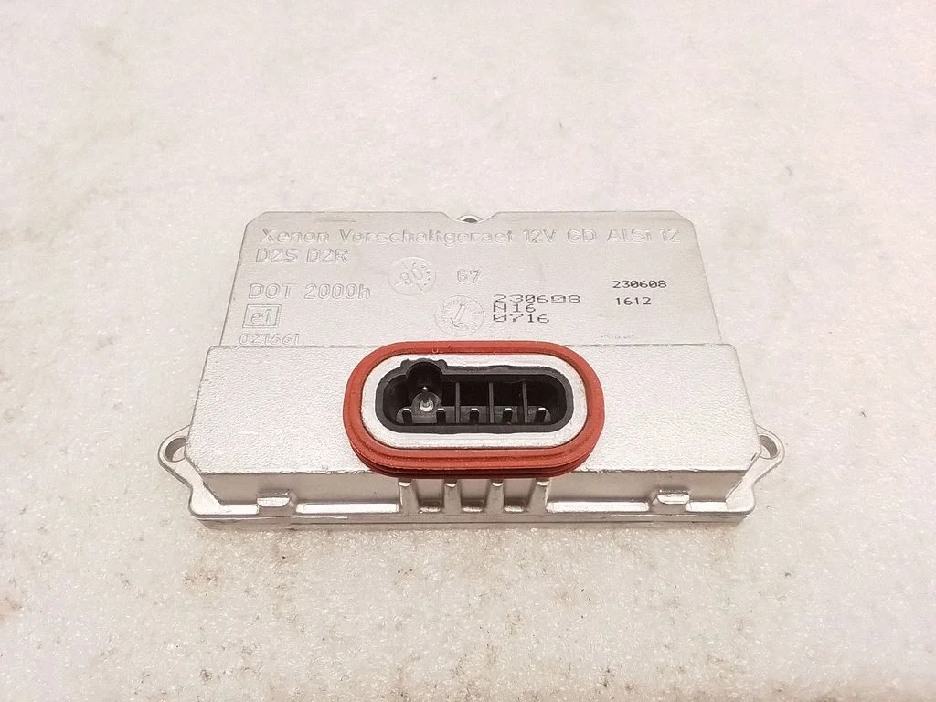Headlight ballast module Xenon 5DV00829000
