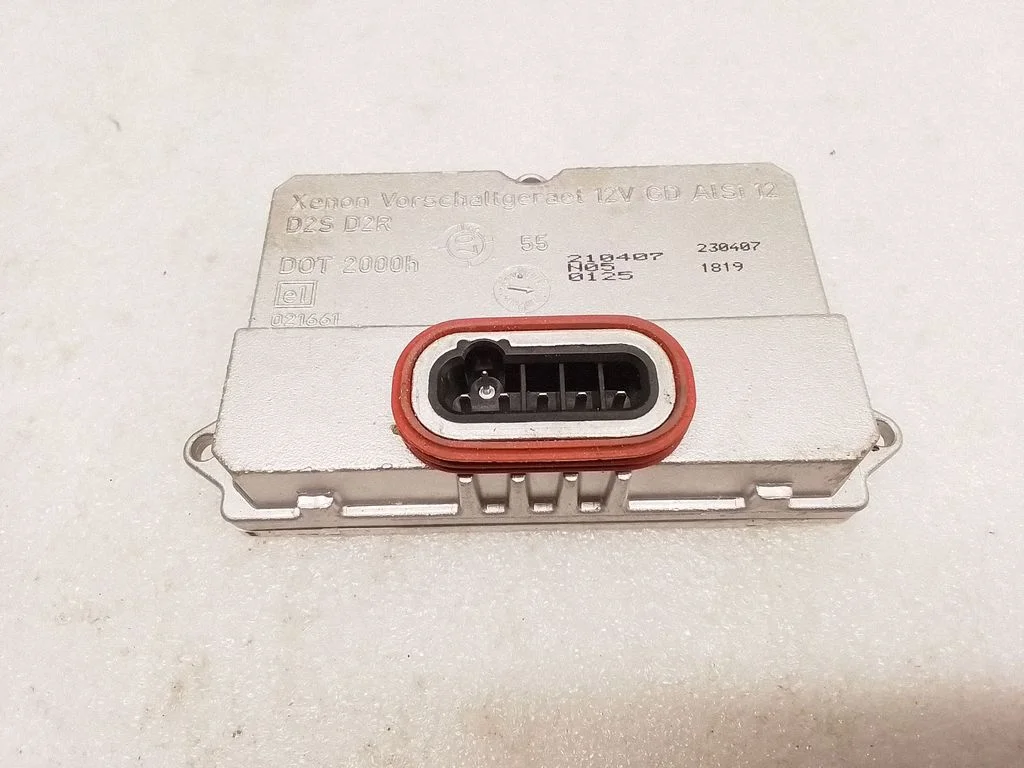 Headlight ballast module Xenon 5DV00829000