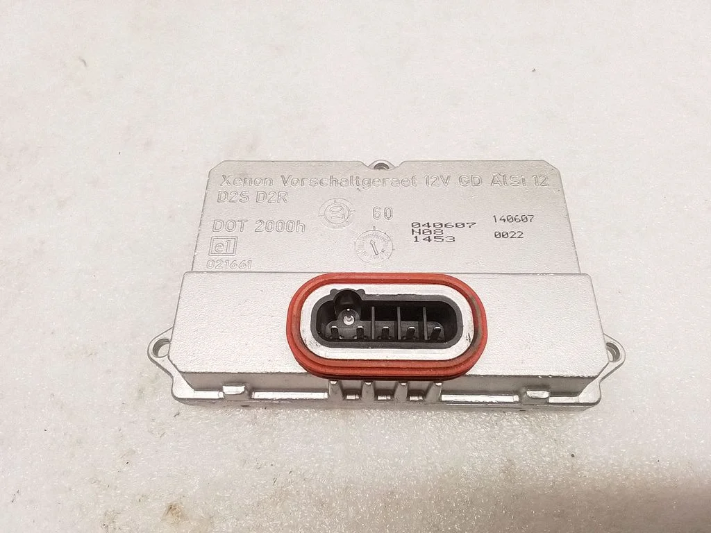 Headlight ballast module Xenon 5DV00829000