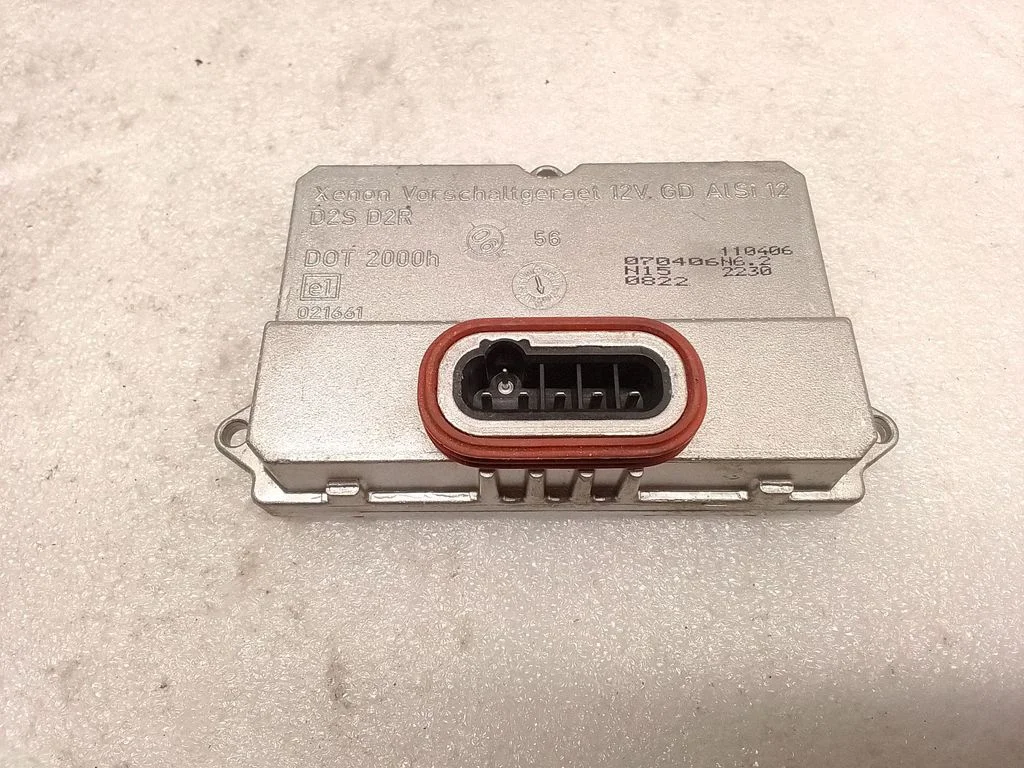 Headlight ballast module Xenon 5DV00829000