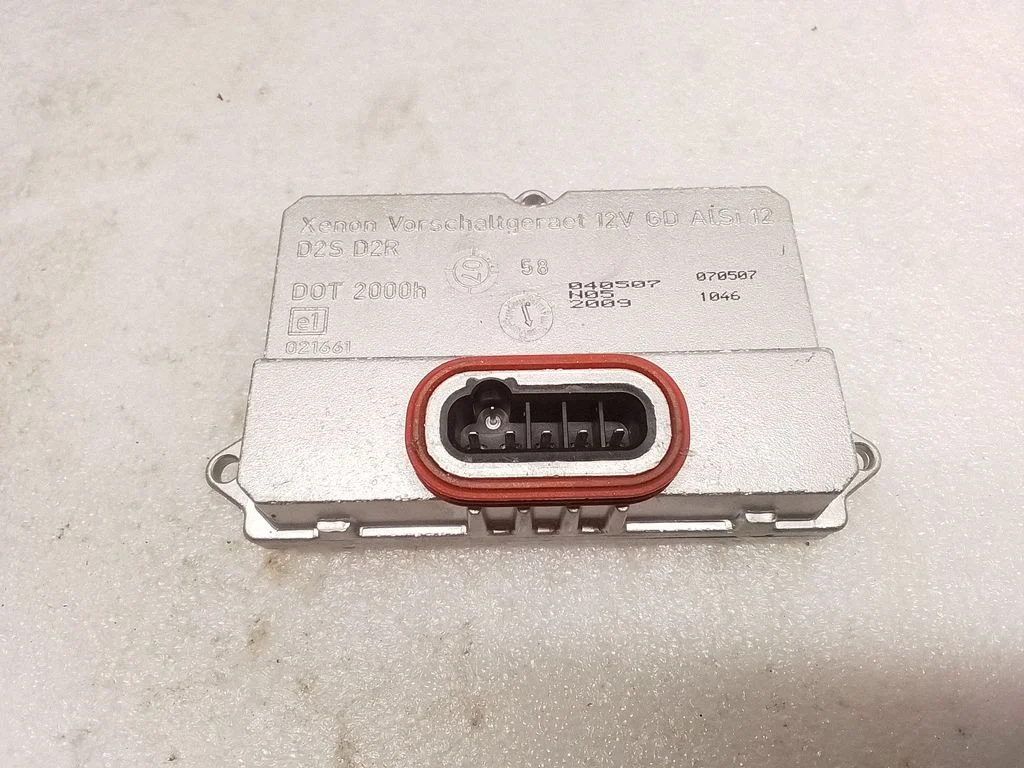 Headlight ballast module Xenon 5DV00829000