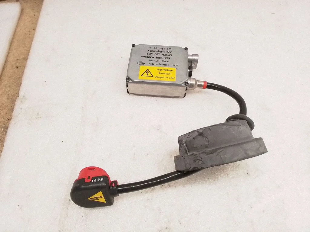 Headlight ballast module Xenon 5DV00776043