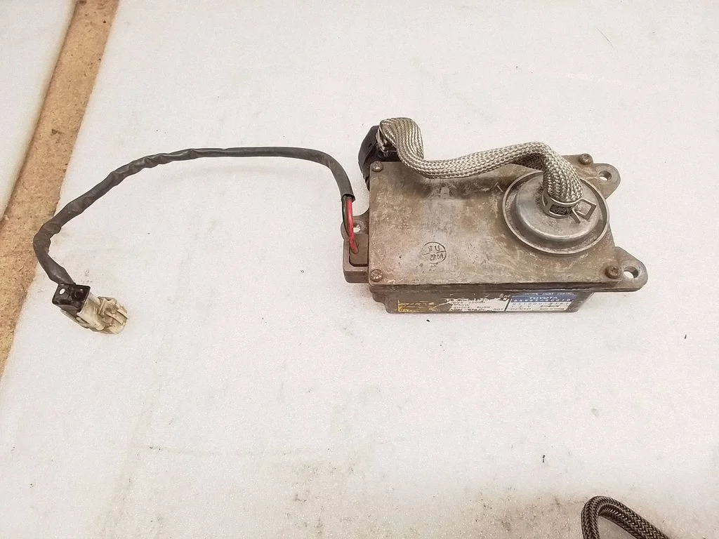 Headlight ballast module Xenon 8596760010