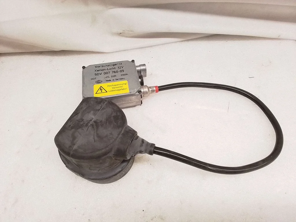 Headlight ballast module Xenon 5DV00776009