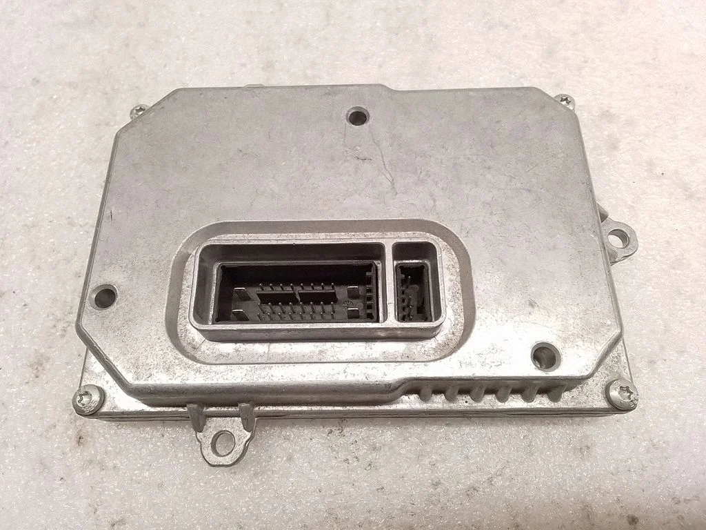 Headlight ballast module Xenon 8E0941329A