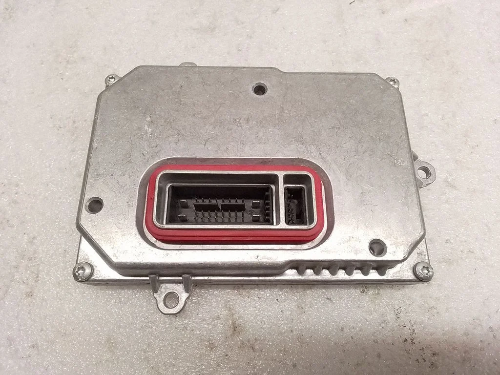 Headlight ballast module Xenon 8E0941329A