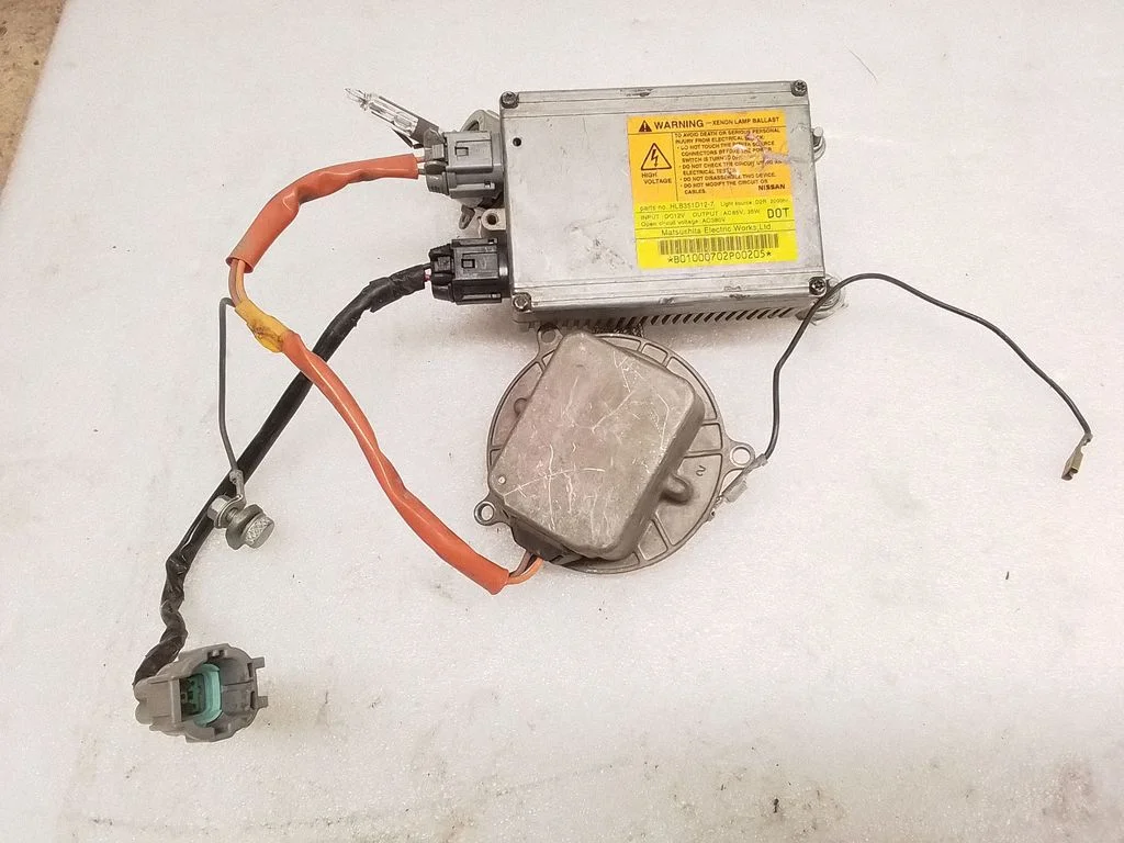 Tule plokk (ksenoonplokk) HLB351D127 – Nissan Maxima A34 (2003-2008)