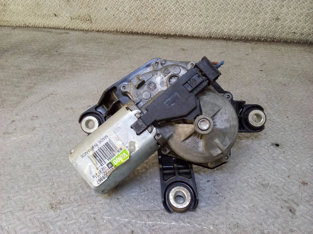 Rear window wiper motor 13227418