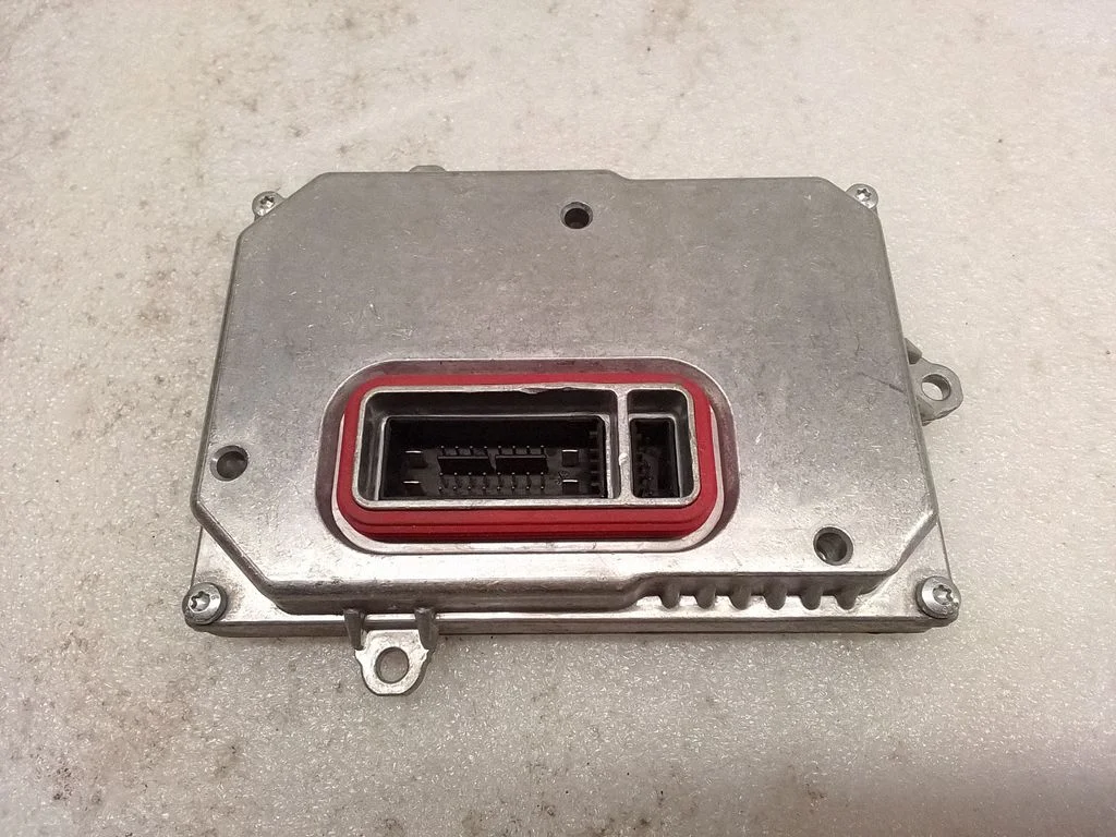 Headlight ballast module Xenon – Mercedes-Benz B-Class W245 (2005-2011)