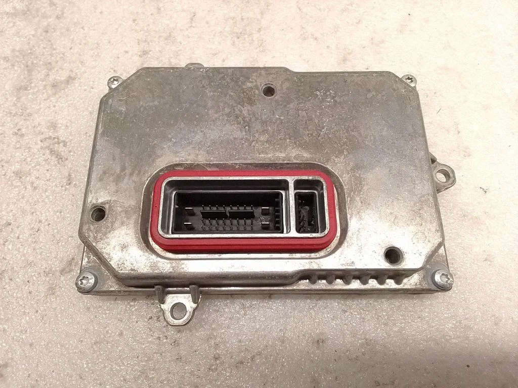 Headlight ballast module Xenon – Mercedes-Benz B-Class W245 (2005-2011)