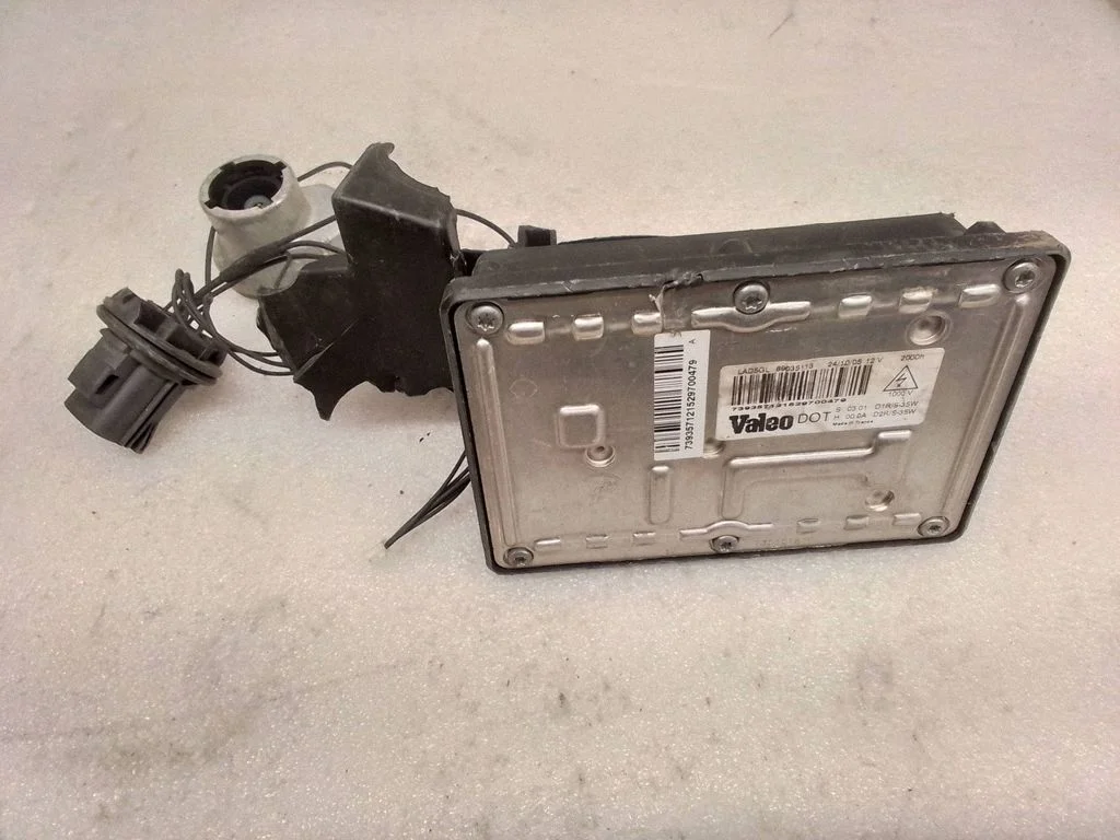 Headlight ballast module Xenon 89035113
