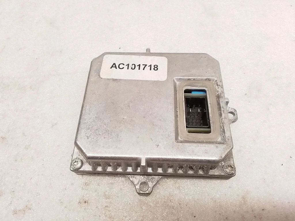 Headlight ballast module Xenon – Mercedes-Benz C-Class W203 (2000-2007)