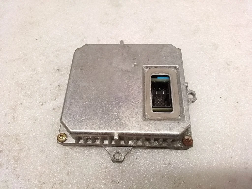 Headlight ballast module Xenon – Mercedes-Benz C-Class W203 (2000-2007)