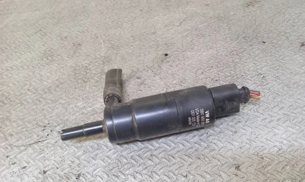 Tulepesuvedeliku pump 3B0955681