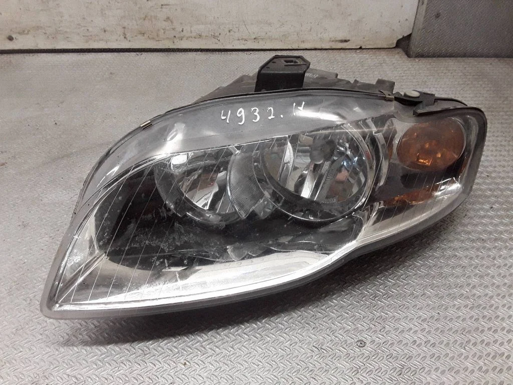 Headlight/headlamp 20A530