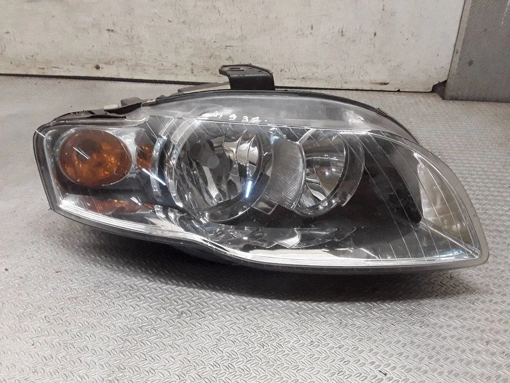 Headlight/headlamp 20A529
