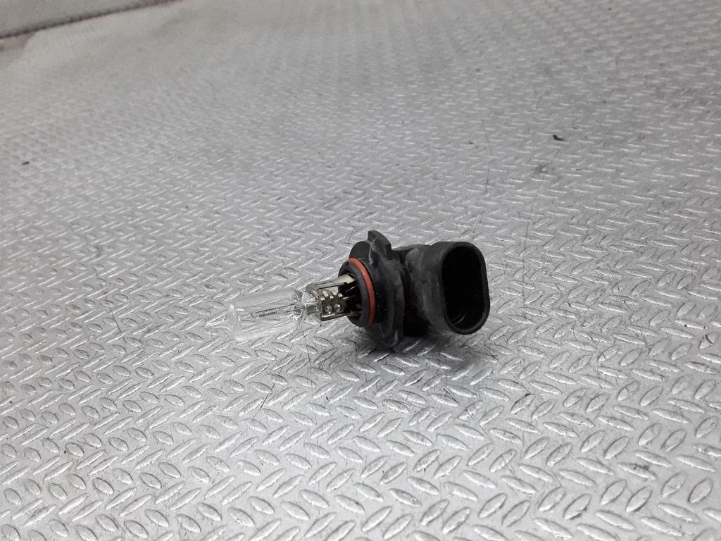 Esitule pirn – Opel Zafira A (1999-2005)