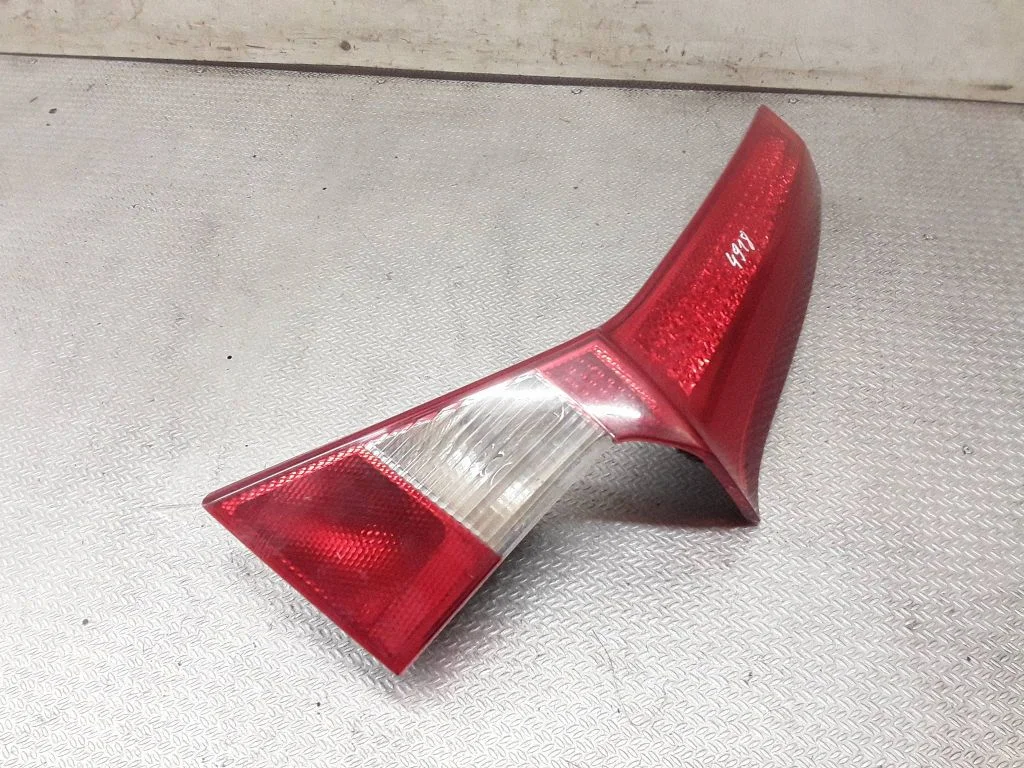 Tailgate rear/tail lights – right