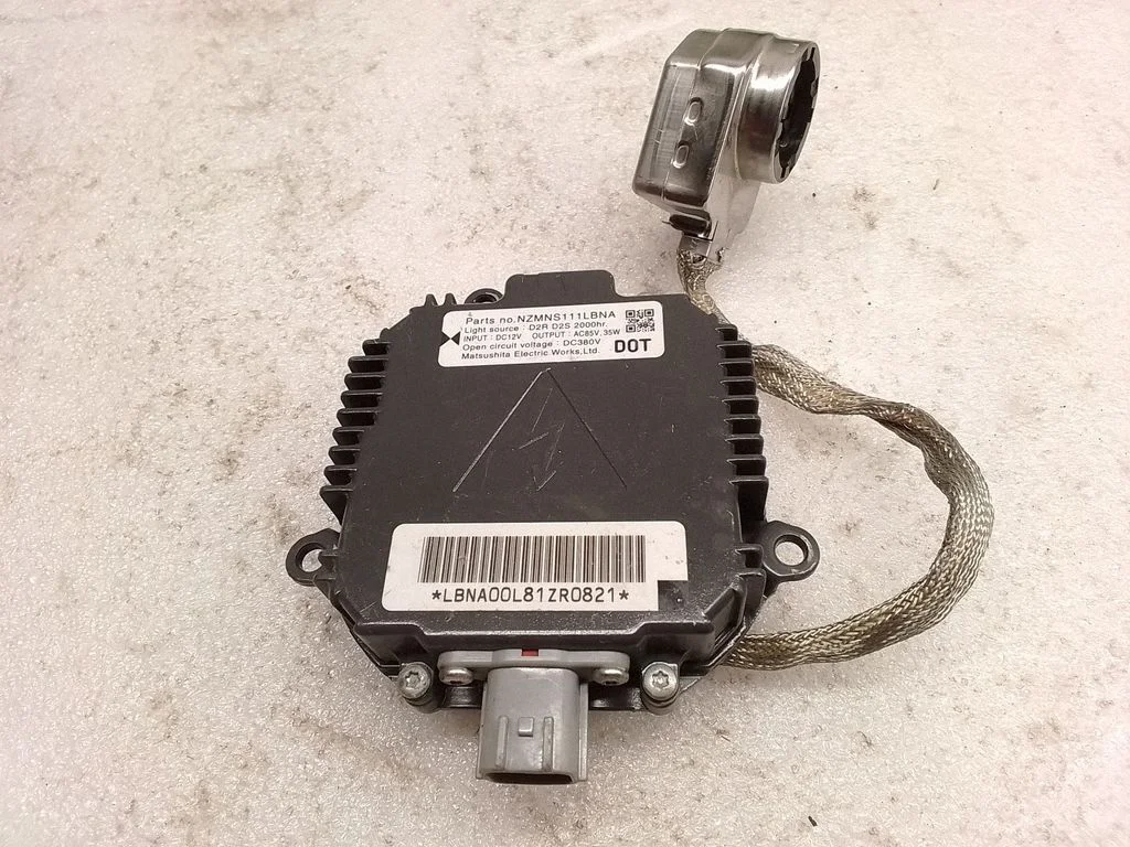Headlight ballast module Xenon NZMNS111LBNA