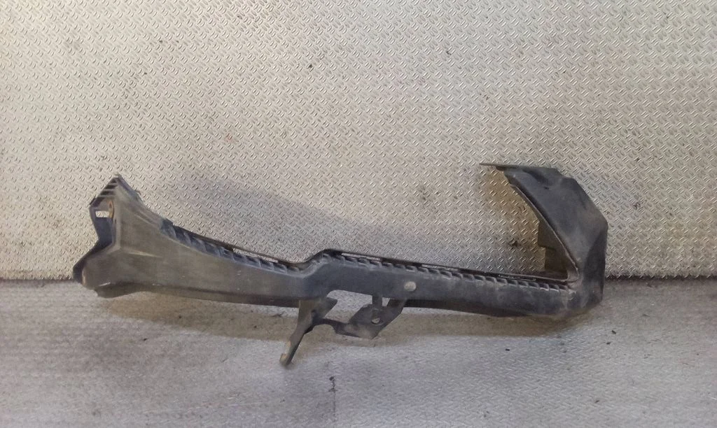 Esitule kinnitusklamber – Subaru Outback (2009-2014)