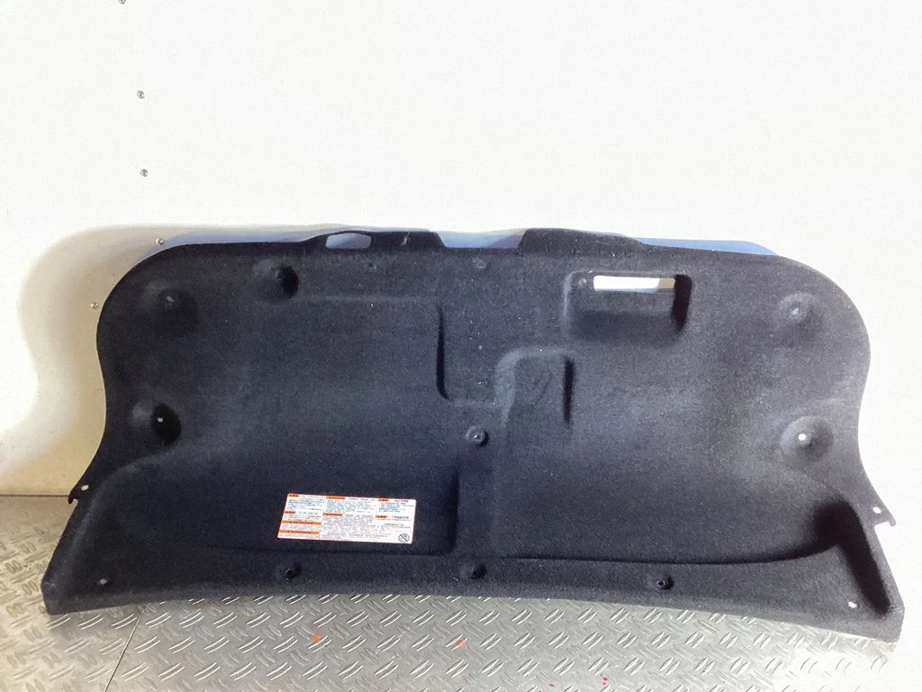 Tailgate trim – Lexus GS 250 350 300H 450H (2013-)