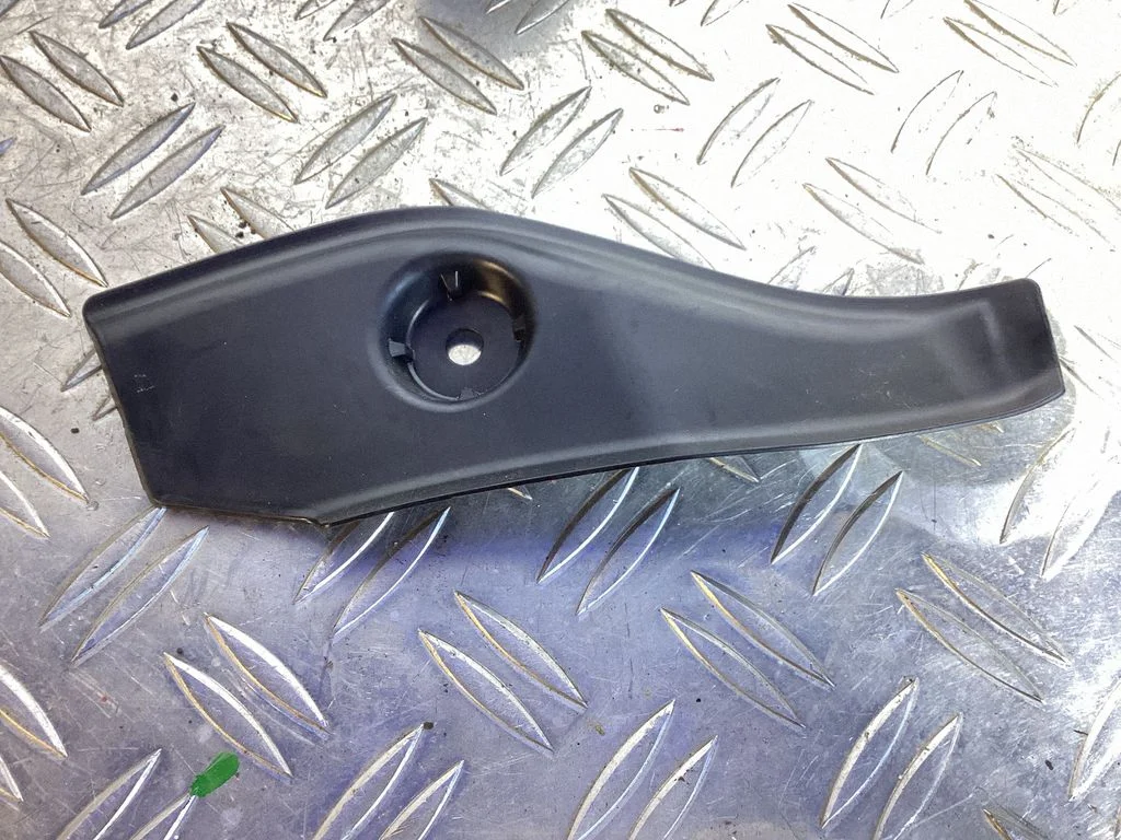 Fender trim (molding) – Lexus NX (2021-)