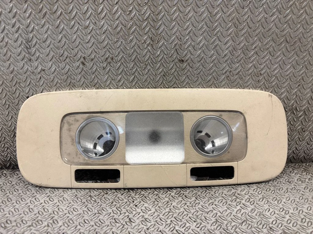 Rear seat light 3C0947133