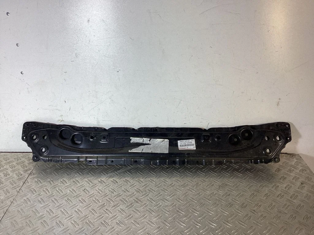 Bottom radiator support slam panel – Lexus IS III XE30 (2013-2020)