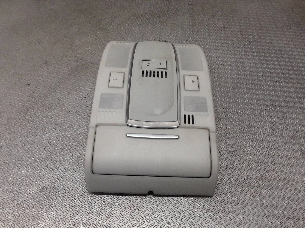 Front seat light 4F0947135N
