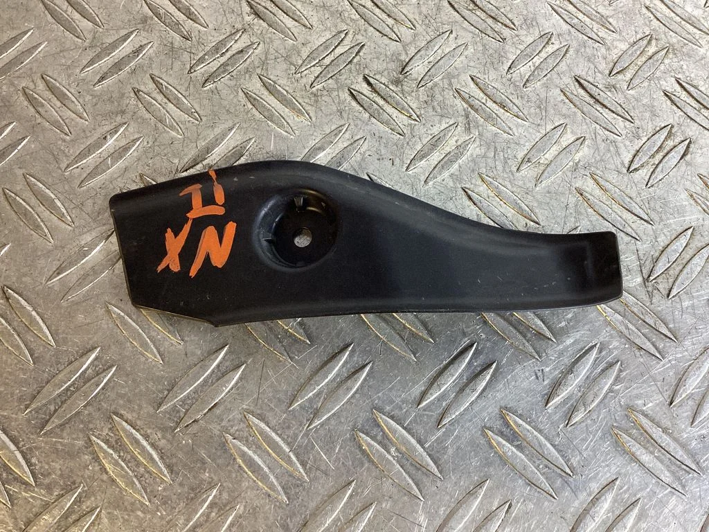 Poritiiva iluliist (molding) – Lexus NX (2021-)