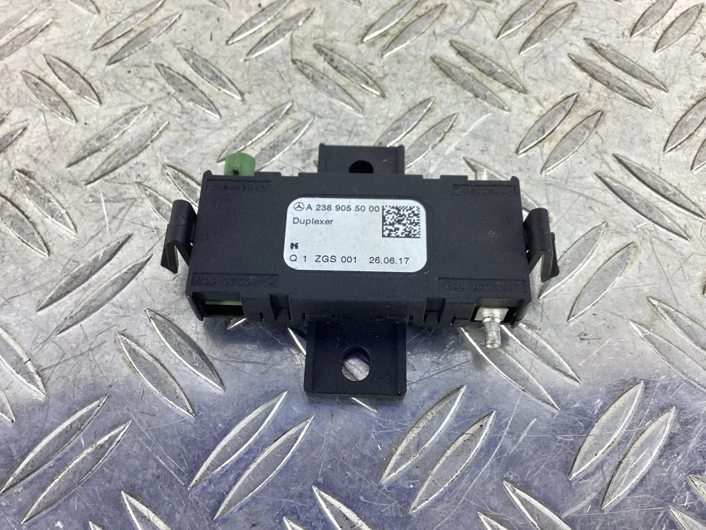 Antenn (GPS-antenn) – Mercedes-Benz GLC-klass C253 (2016-)