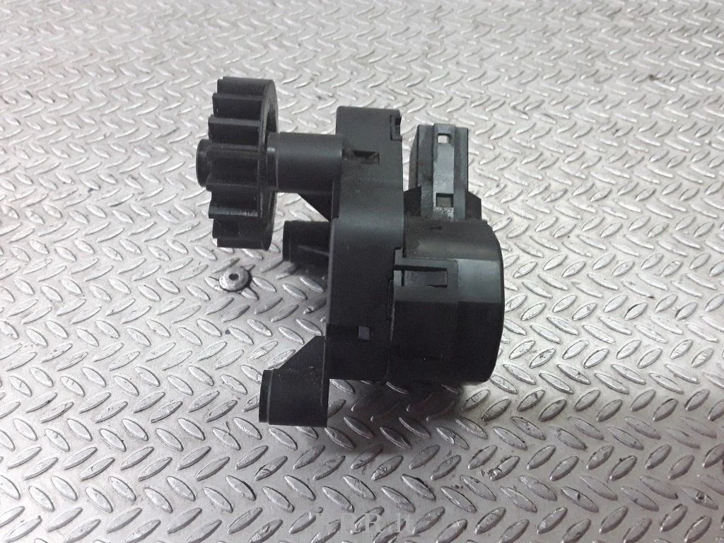A/C air flow flap actuator/motor – Volkswagen Sharan (2001-2010)
